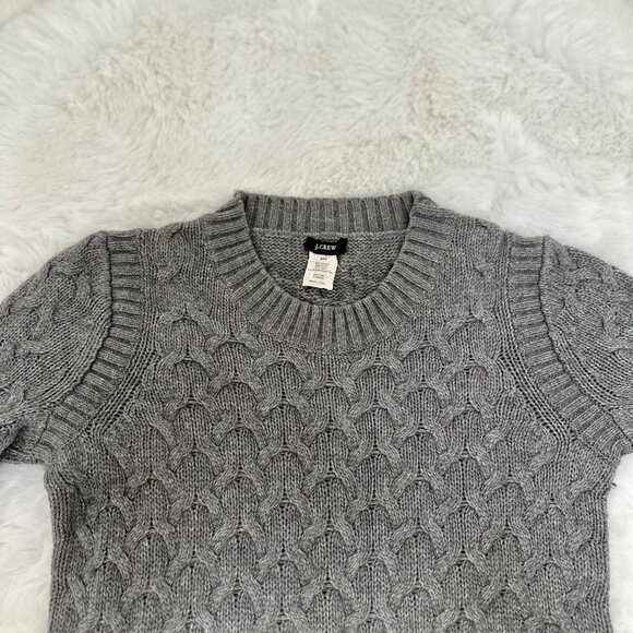 J.Crew women’s cable-knit sweater in a classic gray shade. - Picture 3 of 10